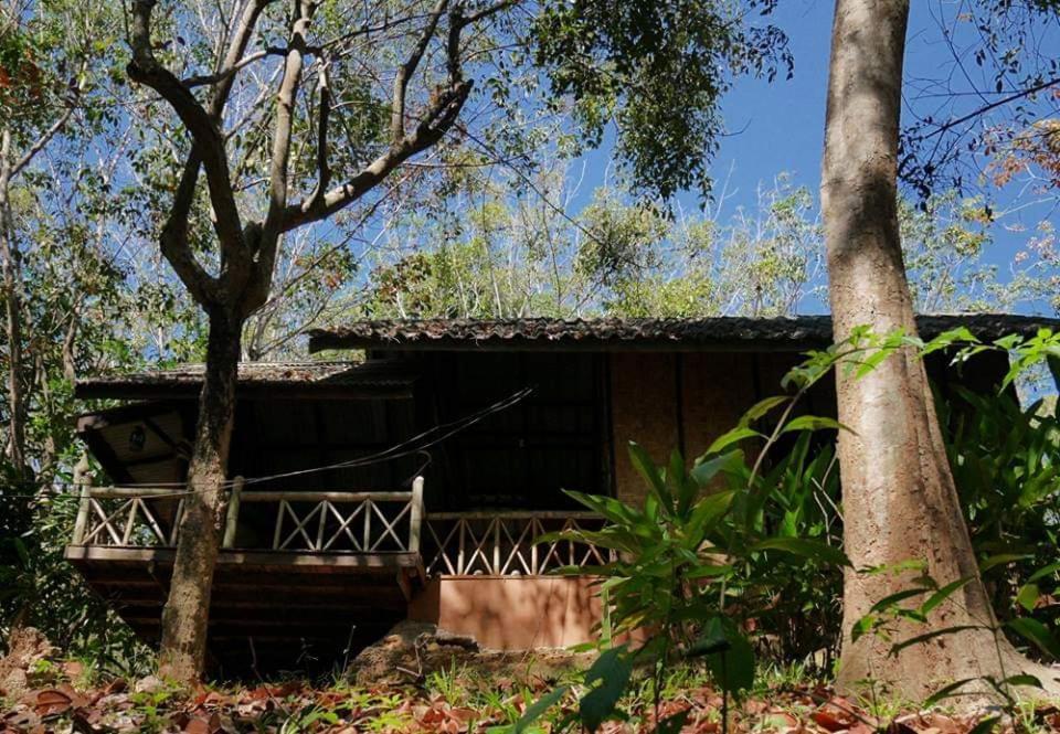 Dugong Koh Sukorn Hotel Ko Sukon Exterior foto